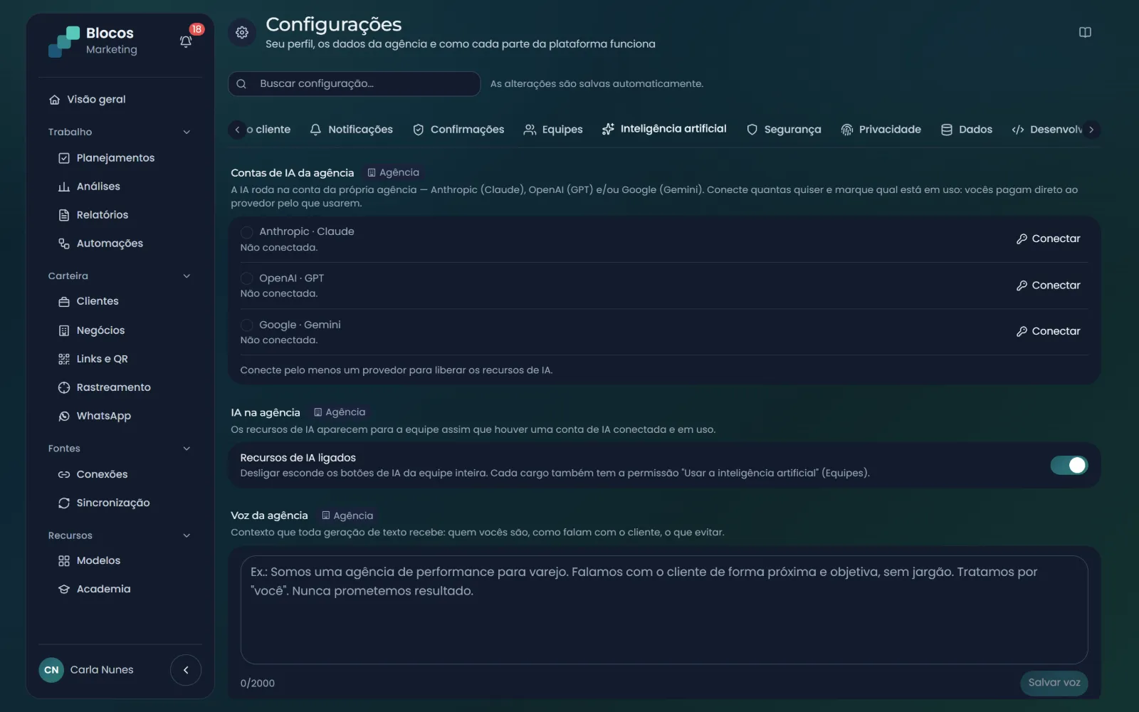 Contas de IA da agência (Anthropic, OpenAI ou Google), a IA na agência ligada e a voz da agência